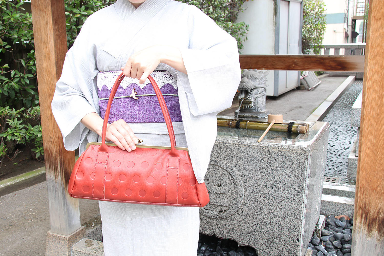 Handbag and Obi clip for a simple stylish Yukata.