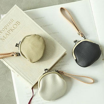 フカフカ がま口バッグチャーム