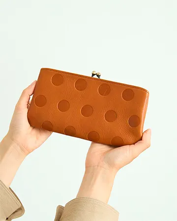 キャンディ あおりロングがま口ウォレット