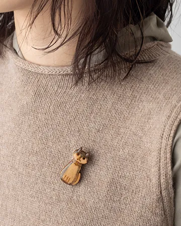 クリアウッド ねこno ブローチ ハチワレ