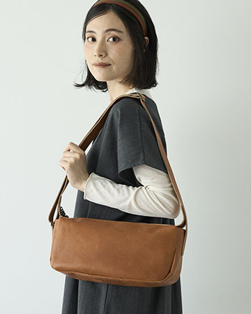fuwari コーギーショルダーバッグ